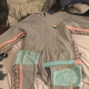 Pink dolphin jogging fit